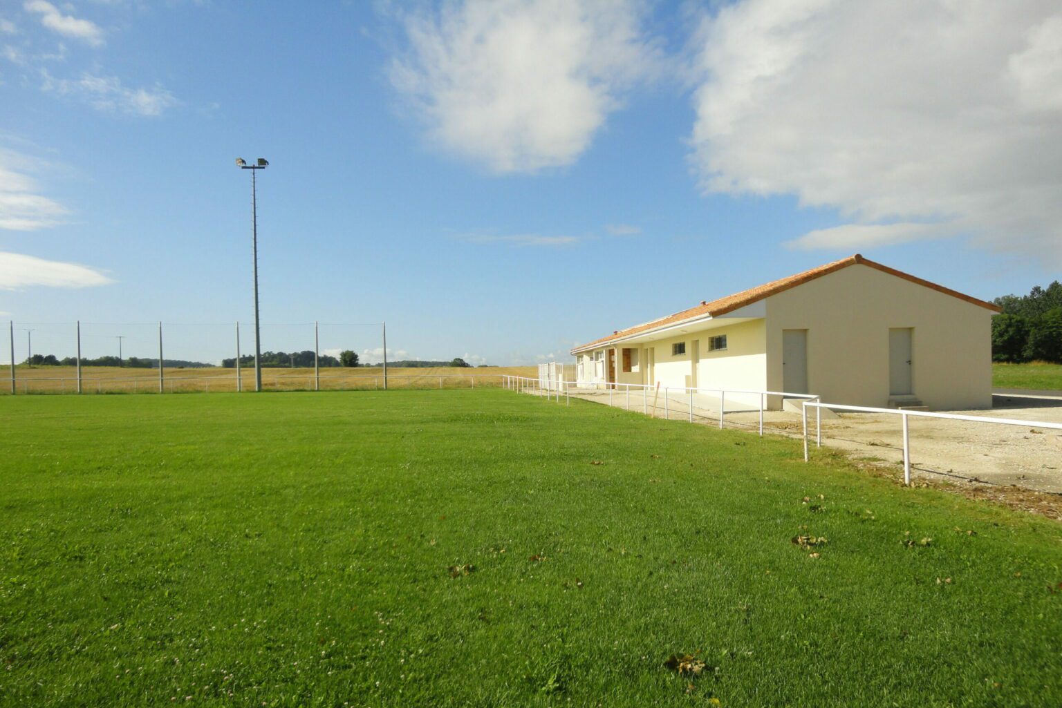 Équipements sportifs BarbezieuxSaintHilaire